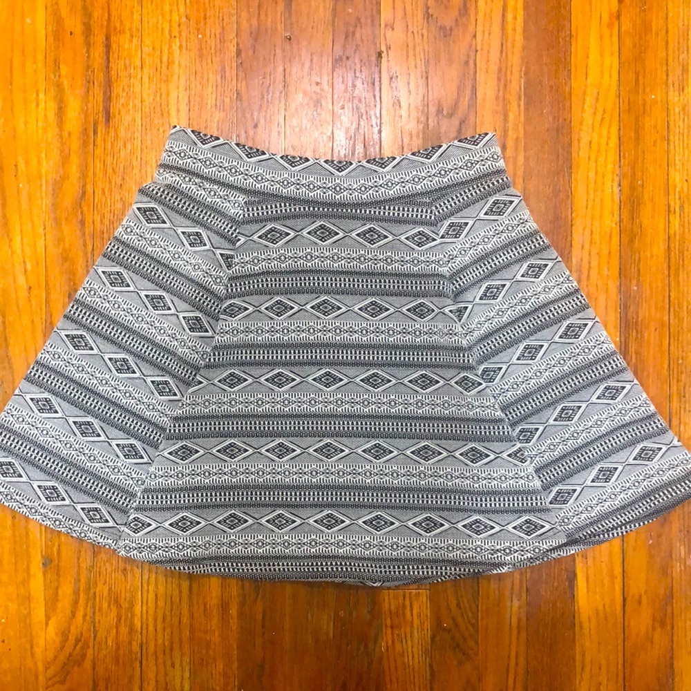 COPY - H&M Skirt Medium Unique Print